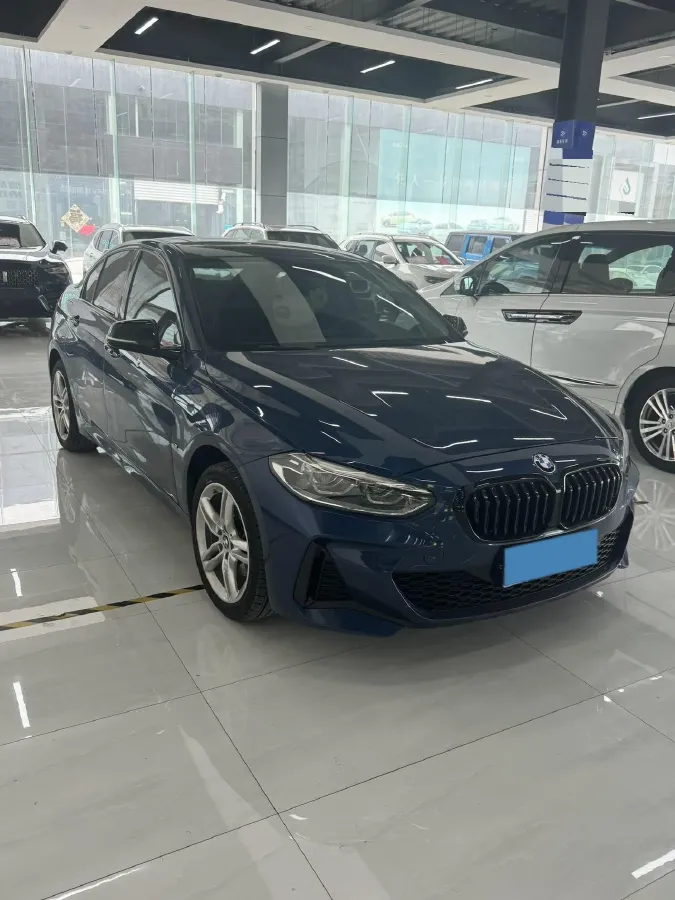 2021 BMW 1 Series 1.5T 140HP L3 7DCT,autocango,china used car exporter,china ev exporter,chinese used car exporter,chinese used ev exporter