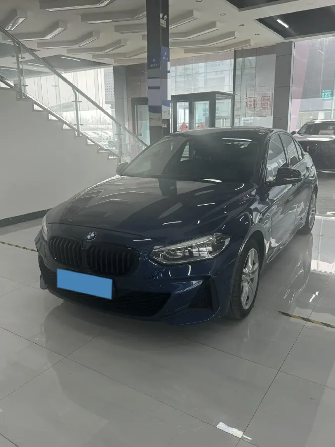 2021 BMW 1 Series 1.5T 140HP L3 7DCT,autocango,china used car exporter,china ev exporter,chinese used car exporter,chinese used ev exporter