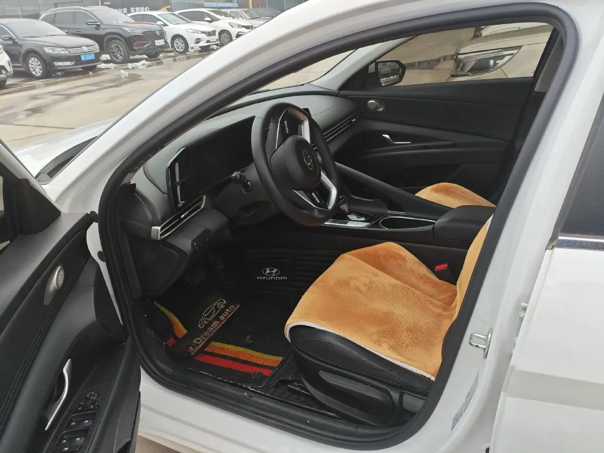 2022 Hyundai Elantra 1.5L 115HP L4 CVT,autocango,china used car exporter,china ev exporter,chinese used car exporter,chinese used ev exporter