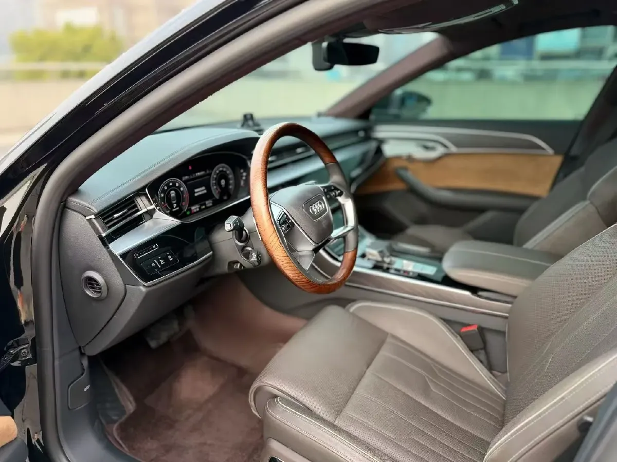 2021 Audi A8 3.0T 286HP V6 8AT,autocango,china used car exporter,china ev exporter,chinese used car exporter,chinese used ev exporter