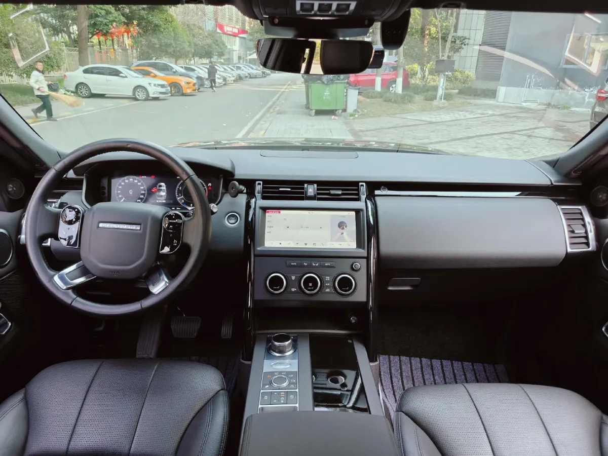 2020 Land Rover Discovery 3.0T 340HP V6 8AT,autocango,china used car exporter,china ev exporter,chinese used car exporter,chinese used ev exporter