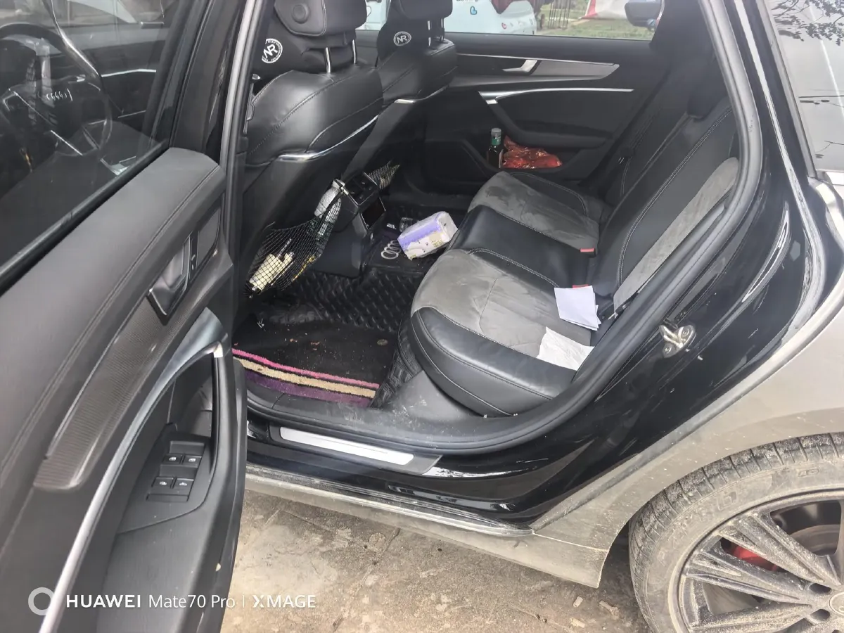 2021 Audi A6L 2.0T 224HP L4 7DCT,autocango,china used car exporter,china ev exporter,chinese used car exporter,chinese used ev exporter