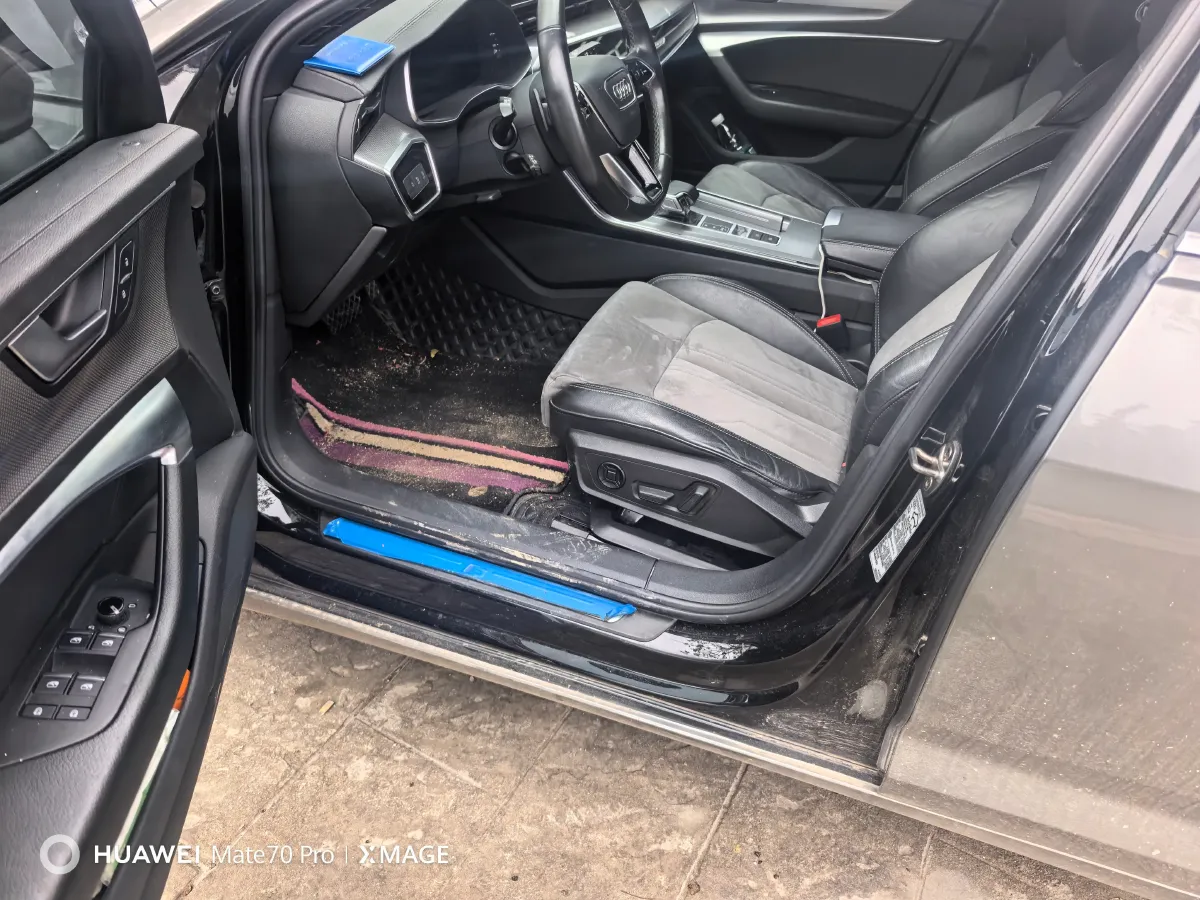 2021 Audi A6L 2.0T 224HP L4 7DCT,autocango,china used car exporter,china ev exporter,chinese used car exporter,chinese used ev exporter