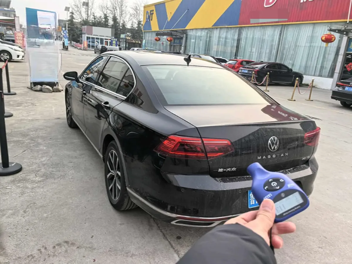 2020 Volkswagen Magotan 2.0T 186HP L4 7DCT,autocango,china used car exporter,china ev exporter,chinese used car exporter,chinese used ev exporter