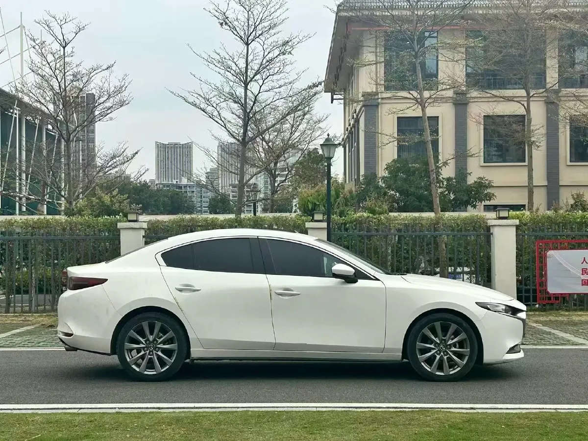2022 Mazda 3 Axela 2.0L 158HP L4 6AT,autocango,china used car exporter,china ev exporter,chinese used car exporter,chinese used ev exporter