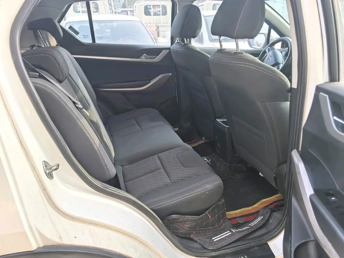 2018 HaiMa S5 Young Edition 1.6L 122HP L4 5MT,autocango,china used car exporter,china ev exporter,chinese used car exporter,chinese used ev exporter