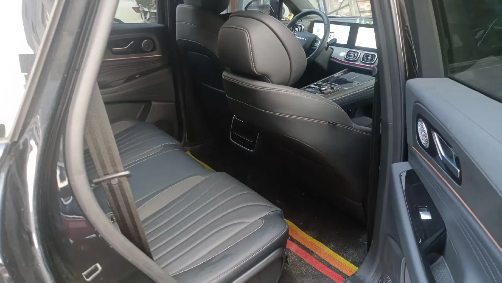 2025 Chery Tiggo 9 2.0T 261HP L4 7DCT,autocango,china used car exporter,china ev exporter,chinese used car exporter,chinese used ev exporter