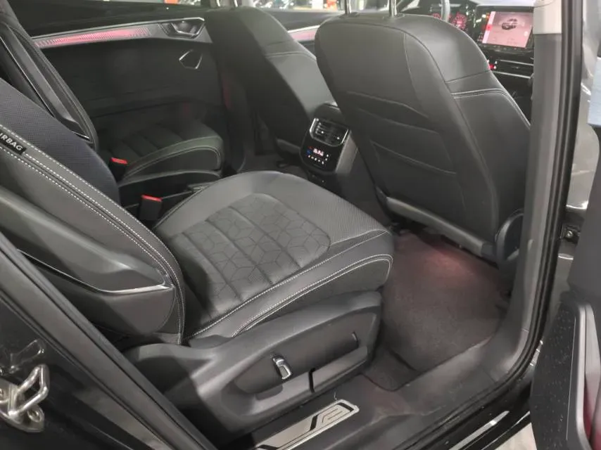 2024 Volkswagen Talagon 2.0T 186HP L4 7DCT,autocango,china used car exporter,china ev exporter,chinese used car exporter,chinese used ev exporter