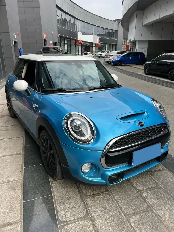 2019 MINI MINI 2.0T 192HP L4 7DCT,autocango,china used car exporter,china ev exporter,chinese used car exporter,chinese used ev exporter