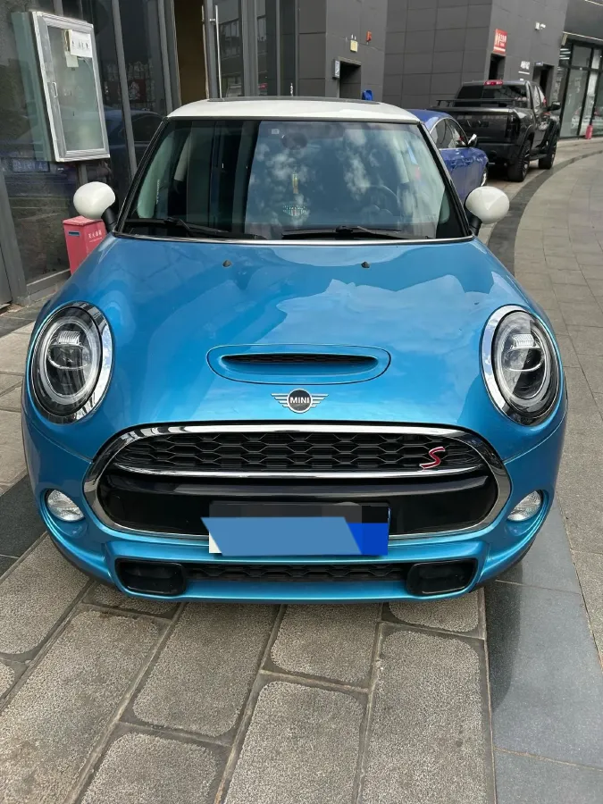 2019 MINI MINI 2.0T 192HP L4 7DCT,autocango,china used car exporter,china ev exporter,chinese used car exporter,chinese used ev exporter