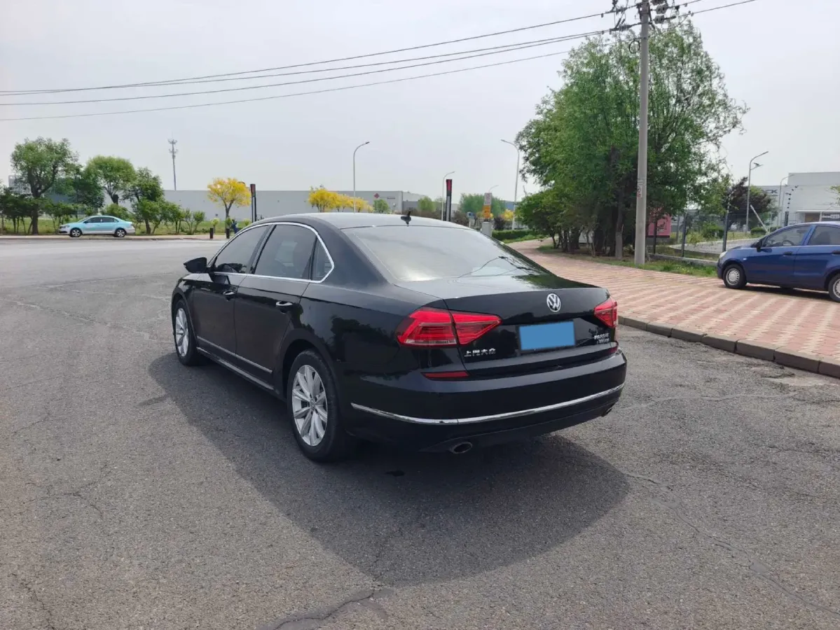 2017 Volkswagen Passat 1.8T 180HP L4 7DCT,autocango,china used car exporter,china ev exporter,chinese used car exporter,chinese used ev exporter