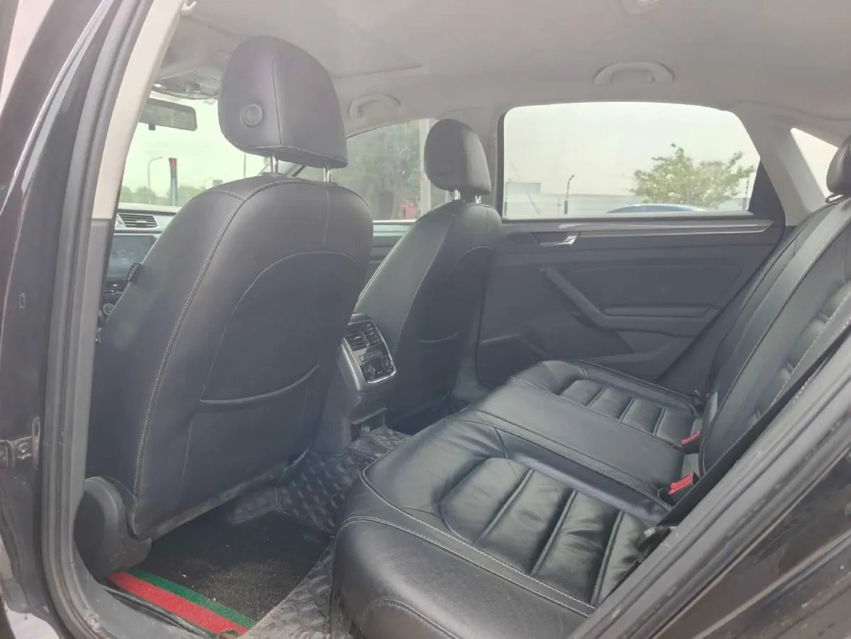 2017 Volkswagen Passat 1.8T 180HP L4 7DCT,autocango,china used car exporter,china ev exporter,chinese used car exporter,chinese used ev exporter