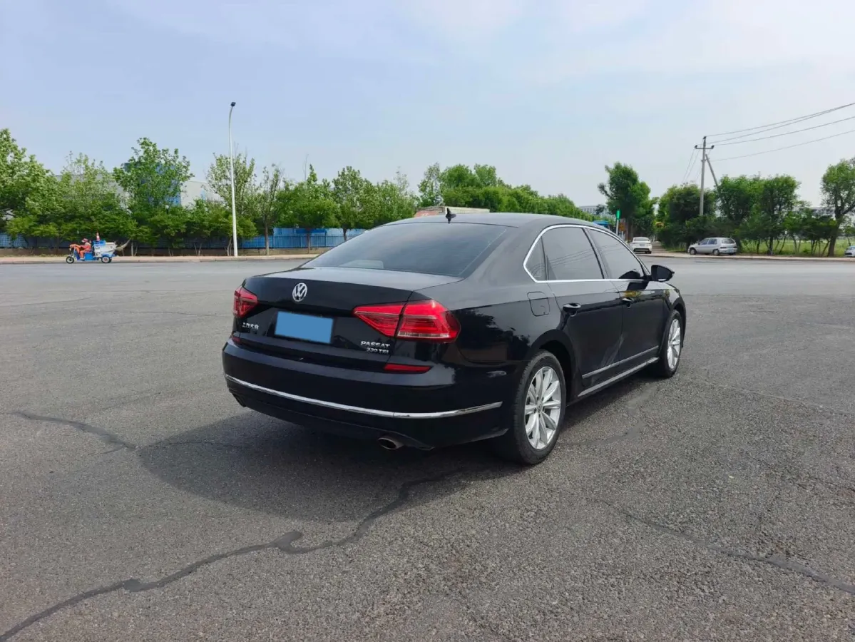 2017 Volkswagen Passat 1.8T 180HP L4 7DCT,autocango,china used car exporter,china ev exporter,chinese used car exporter,chinese used ev exporter