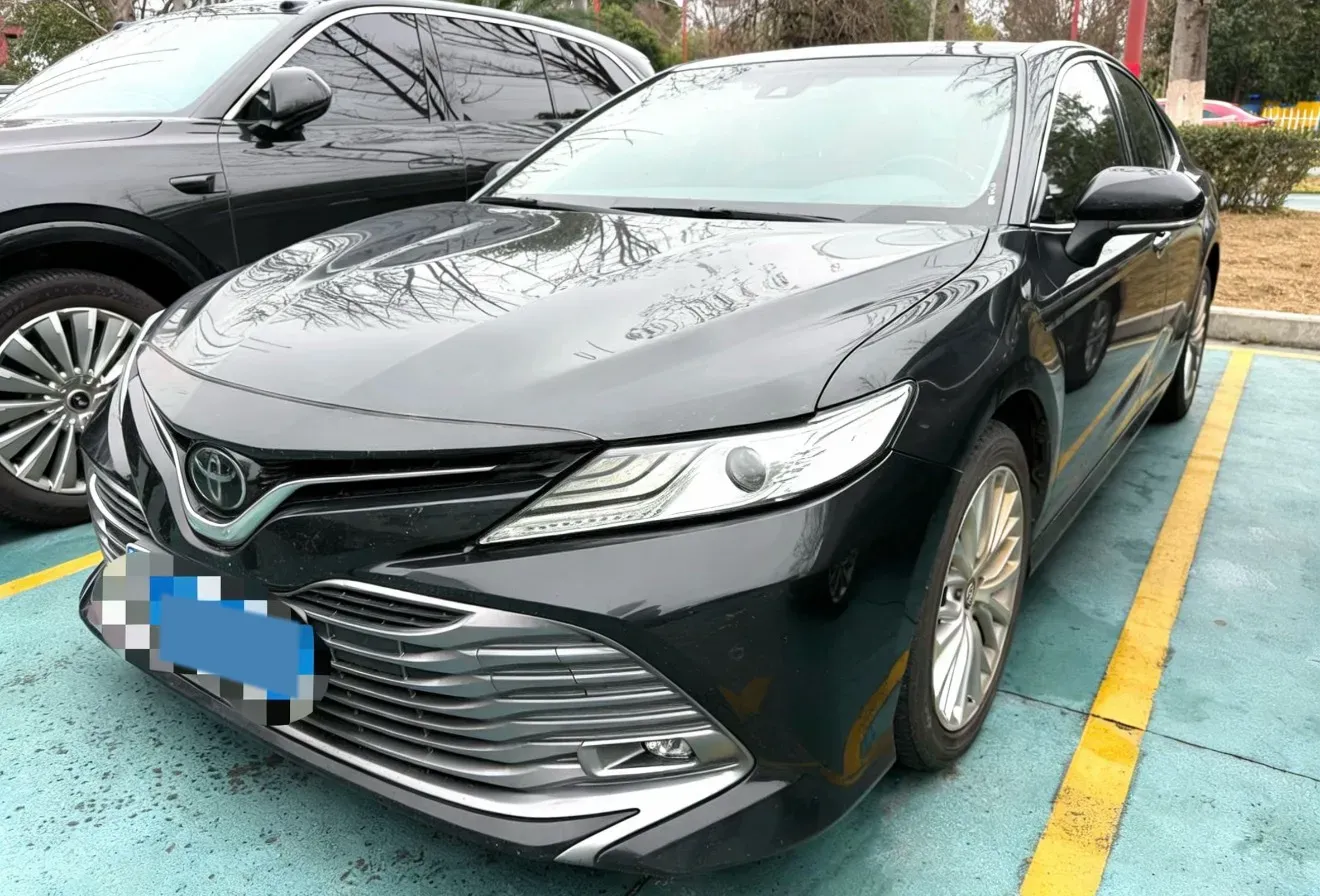 2019 Toyota Camry 2.5L 209HP L4 8AT,autocango,china used car exporter,china ev exporter,chinese used car exporter,chinese used ev exporter