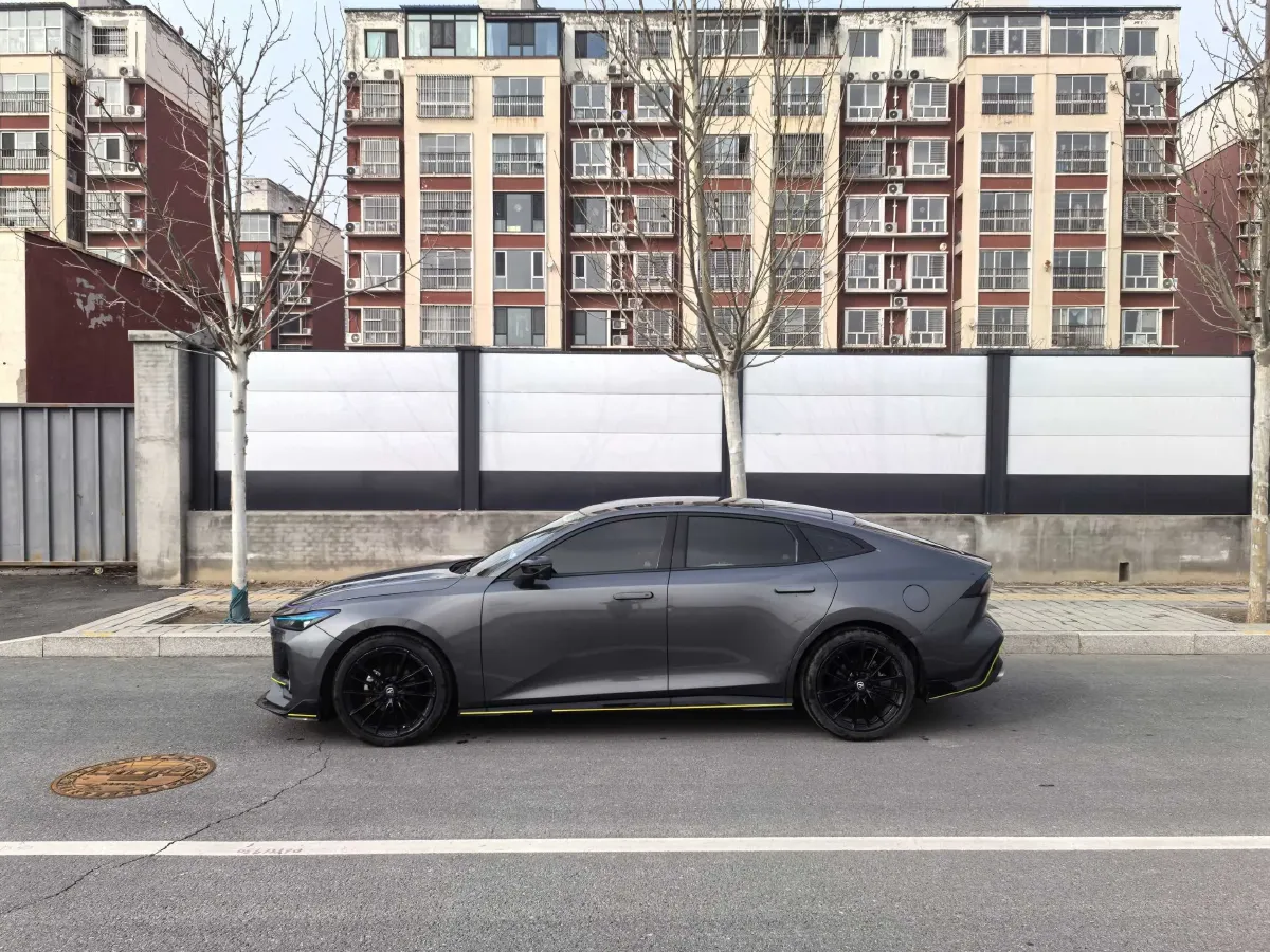 2022 ChangAn UNI-V 1.5T 188HP L4 7DCT,autocango,china used car exporter,china ev exporter,chinese used car exporter,chinese used ev exporter