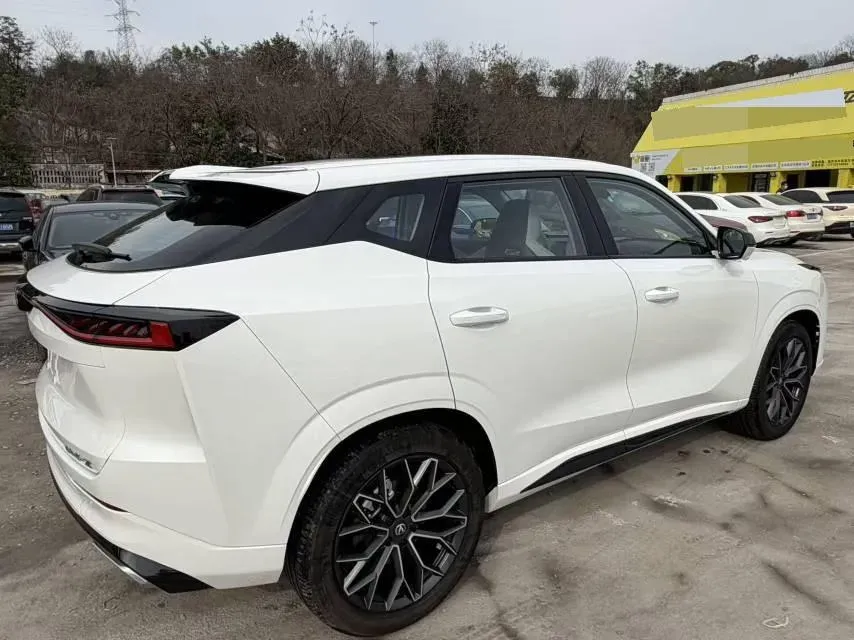2025 ChangAn UNI-Z 1.5T 188HP L4 7DCT,autocango,china used car exporter,china ev exporter,chinese used car exporter,chinese used ev exporter