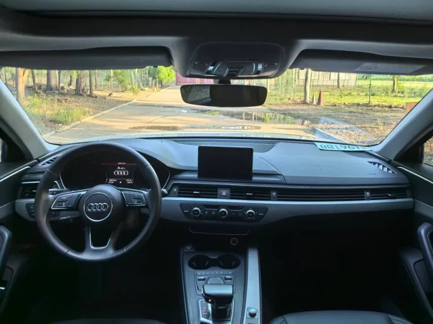 2019 Audi A4L 2.0T 190HP L4 7DCT,autocango,china used car exporter,china ev exporter,chinese used car exporter,chinese used ev exporter