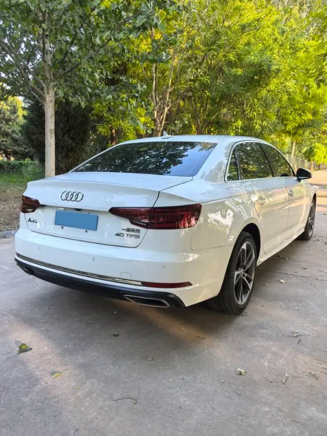 2019 Audi A4L 2.0T 190HP L4 7DCT,autocango,china used car exporter,china ev exporter,chinese used car exporter,chinese used ev exporter