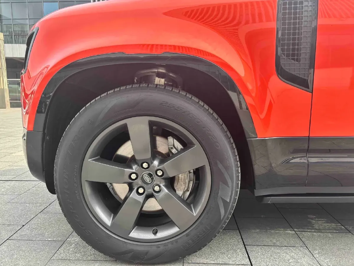 2023 Land Rover Defender 3.0T 400HP L6 8AT,autocango,china used car exporter,china ev exporter,chinese used car exporter,chinese used ev exporter