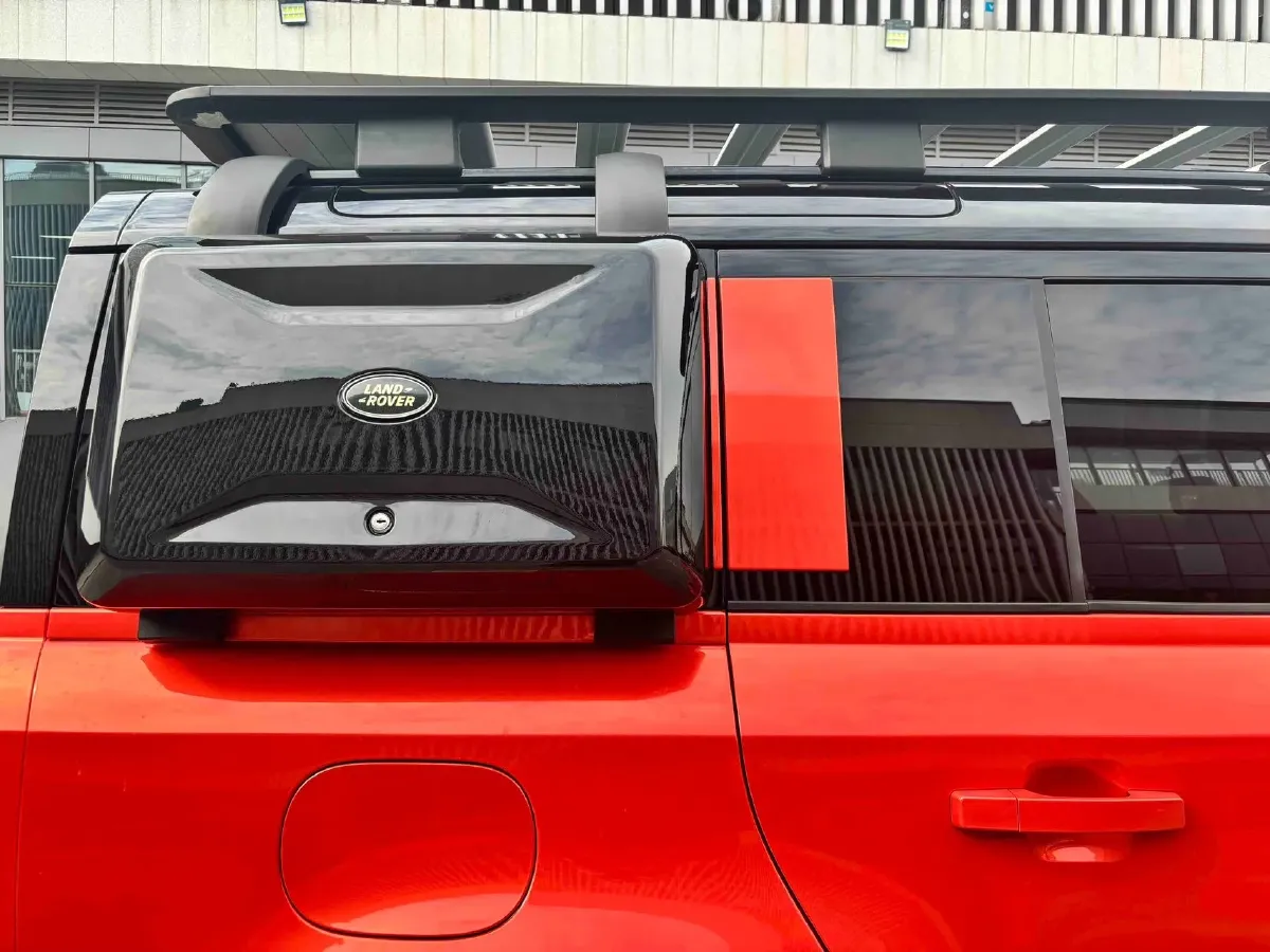 2023 Land Rover Defender 3.0T 400HP L6 8AT,autocango,china used car exporter,china ev exporter,chinese used car exporter,chinese used ev exporter