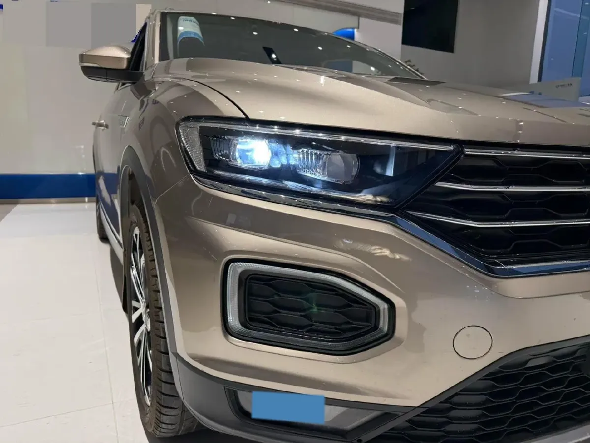2021 Volkswagen T-Roc 1.4T 150HP L4 7DCT,autocango,china used car exporter,china ev exporter,chinese used car exporter,chinese used ev exporter