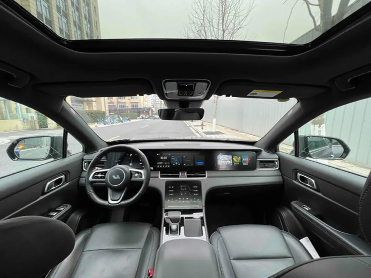 2021 Li ONE Range Extended 131HP REEV 40.5KWH,autocango,china used car exporter,china ev exporter,chinese used car exporter,chinese used ev exporter