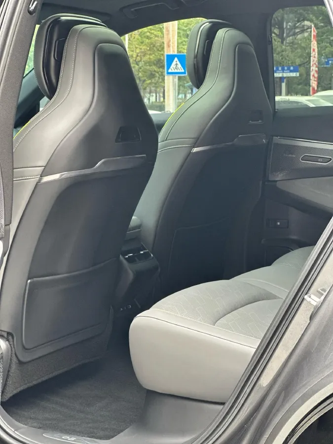 2023 LYNK&CO 08 EM-P 1.5T 163HP L4 3DHT PHEV 39.8KWH,autocango,china used car exporter,china ev exporter,chinese used car exporter,chinese used ev exporter