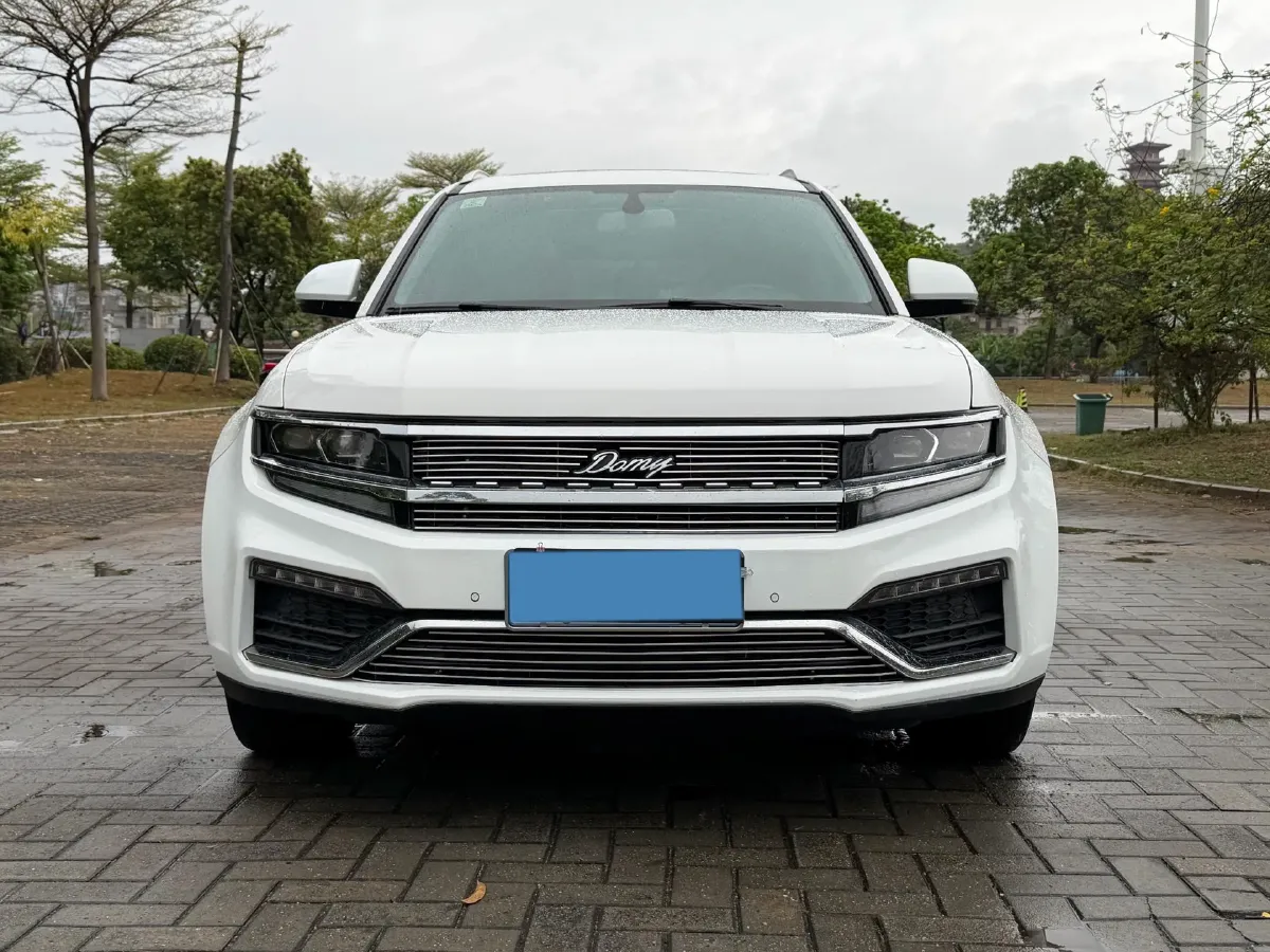 2018 Zotye Damy X7 2.0T 190HP L4 8AT,autocango,china used car exporter,china ev exporter,chinese used car exporter,chinese used ev exporter