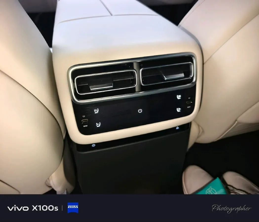 2024 Li L8 Range Extended 154HP REEV 52.3KWH,autocango,china used car exporter,china ev exporter,chinese used car exporter,chinese used ev exporter