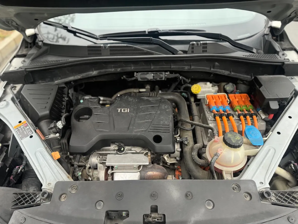 2017 Roewe RX5 1.5T 169HP L4 2AT PHEV 12KWH,autocango,china used car exporter,china ev exporter,chinese used car exporter,chinese used ev exporter