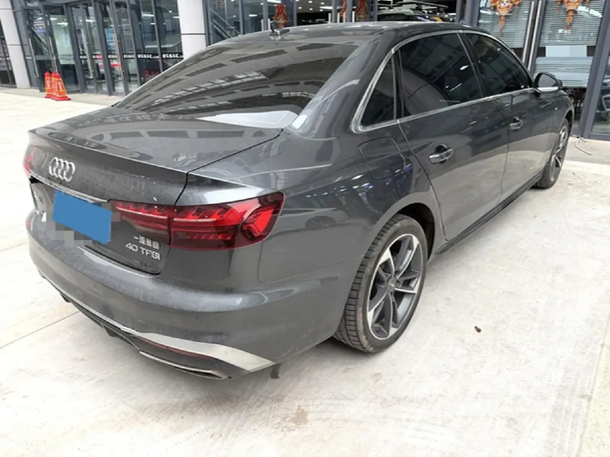 2020 Audi A4L 2.0T 190HP L4 7DCT,autocango,china used car exporter,china ev exporter,chinese used car exporter,chinese used ev exporter