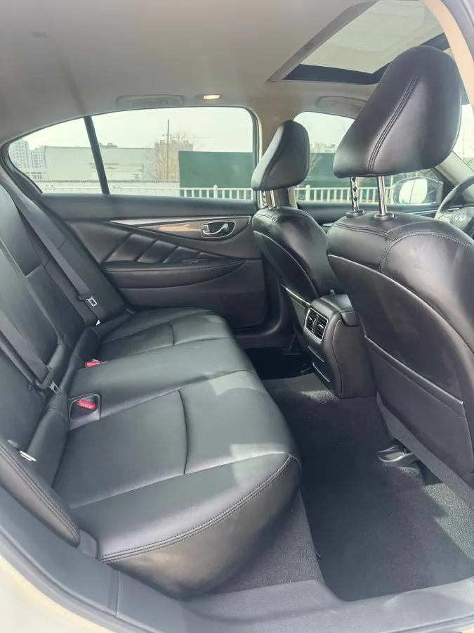 2022 Infiniti Q50L 2.0T 211HP L4 7AT,autocango,china used car exporter,china ev exporter,chinese used car exporter,chinese used ev exporter