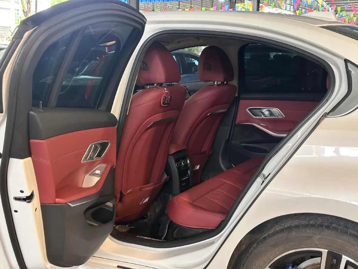 2024 BMW 3 Series 2.0T 184HP L4 8AT,autocango,china used car exporter,china ev exporter,chinese used car exporter,chinese used ev exporter