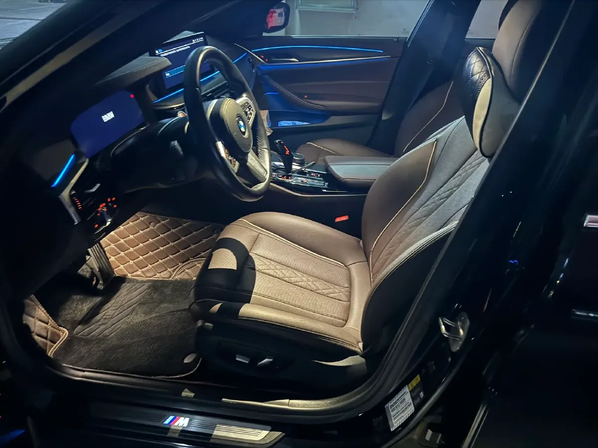 2022 BMW 5 Series 2.0T 184HP L4 8AT PHEV 17.7KWH,autocango,china used car exporter,china ev exporter,chinese used car exporter,chinese used ev exporter