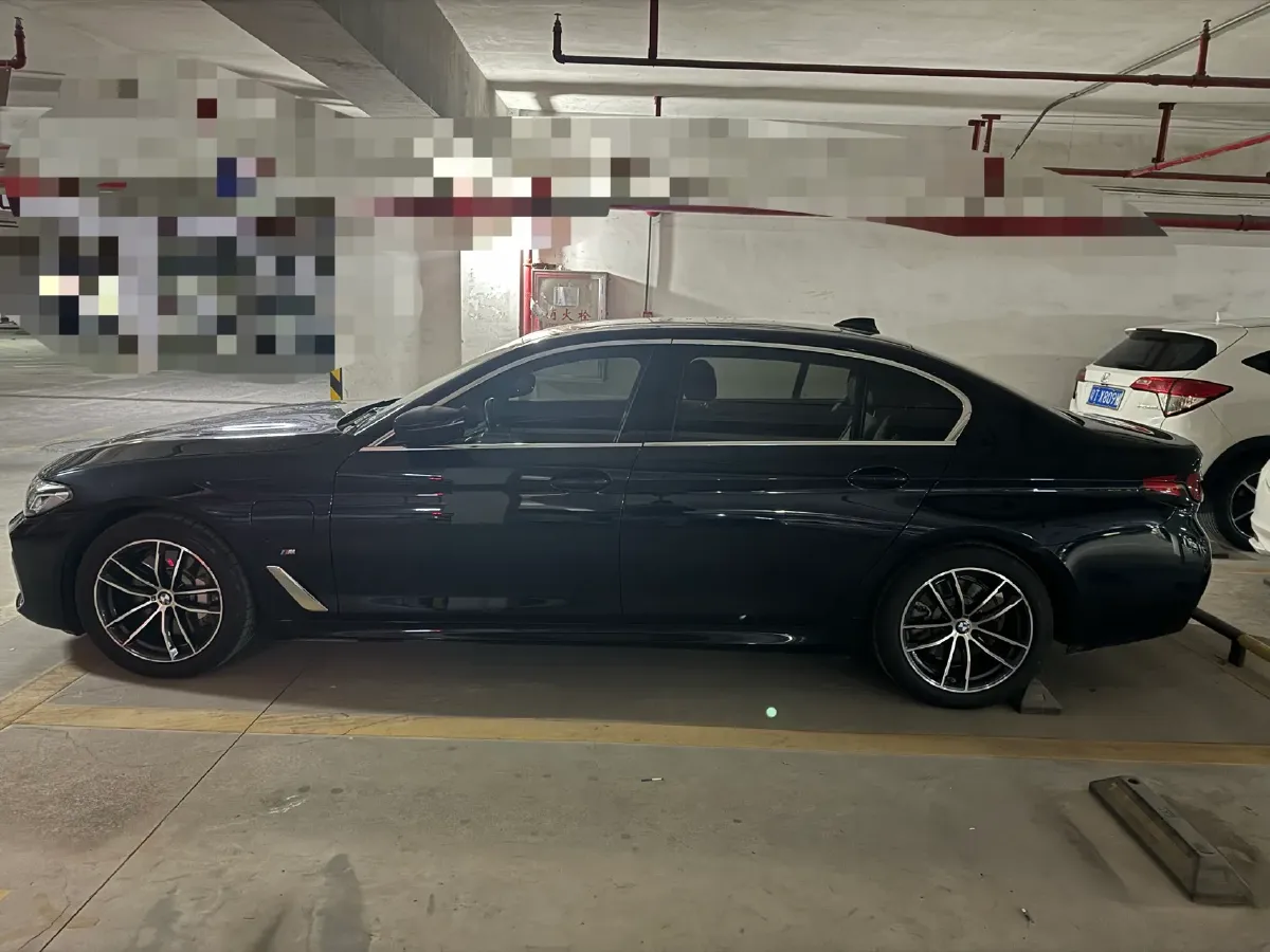 2022 BMW 5 Series 2.0T 184HP L4 8AT PHEV 17.7KWH,autocango,china used car exporter,china ev exporter,chinese used car exporter,chinese used ev exporter