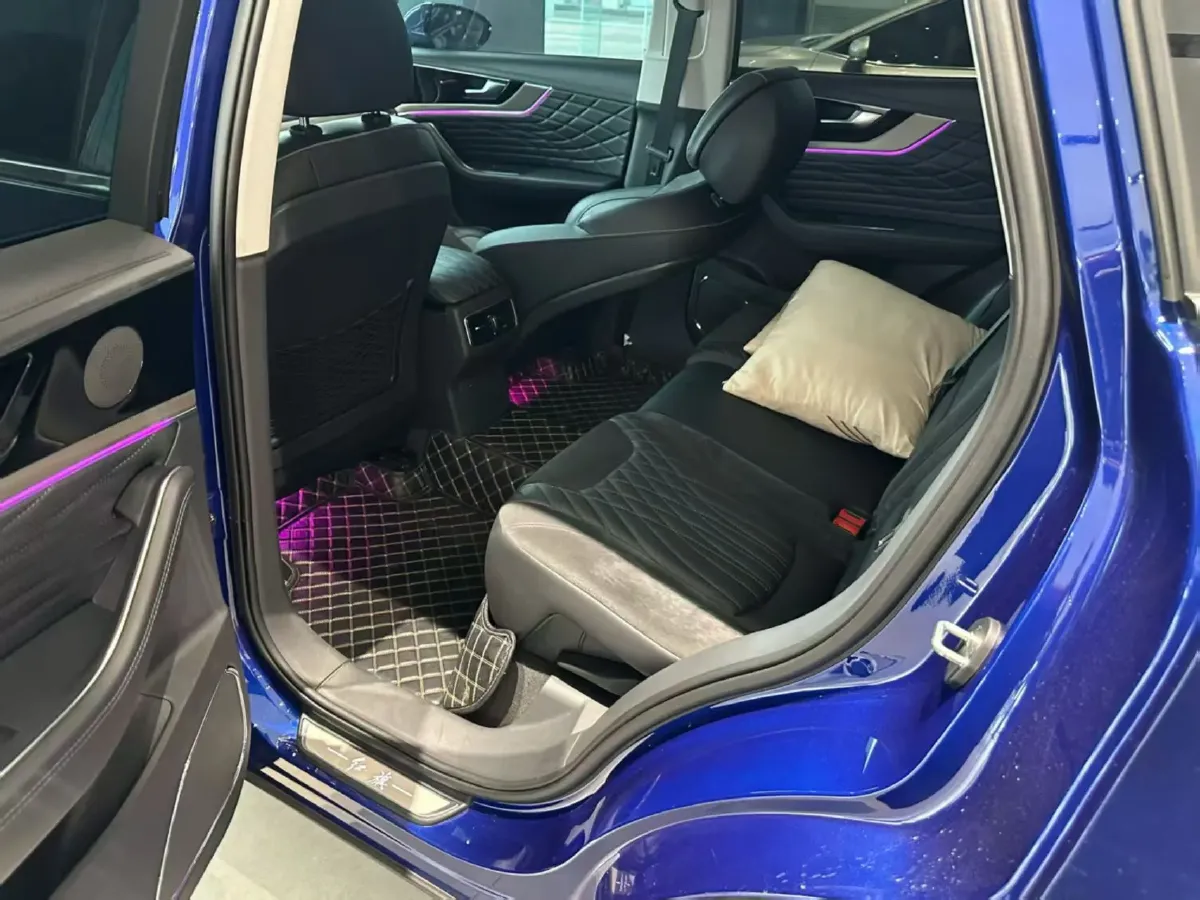 2022 HongQi HS5 2.0T 224HP L4 6AT,autocango,china used car exporter,china ev exporter,chinese used car exporter,chinese used ev exporter