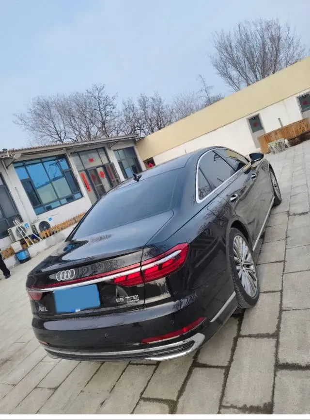 2023 Audi A8 3.0T 286HP V6 8AT,autocango,china used car exporter,china ev exporter,chinese used car exporter,chinese used ev exporter