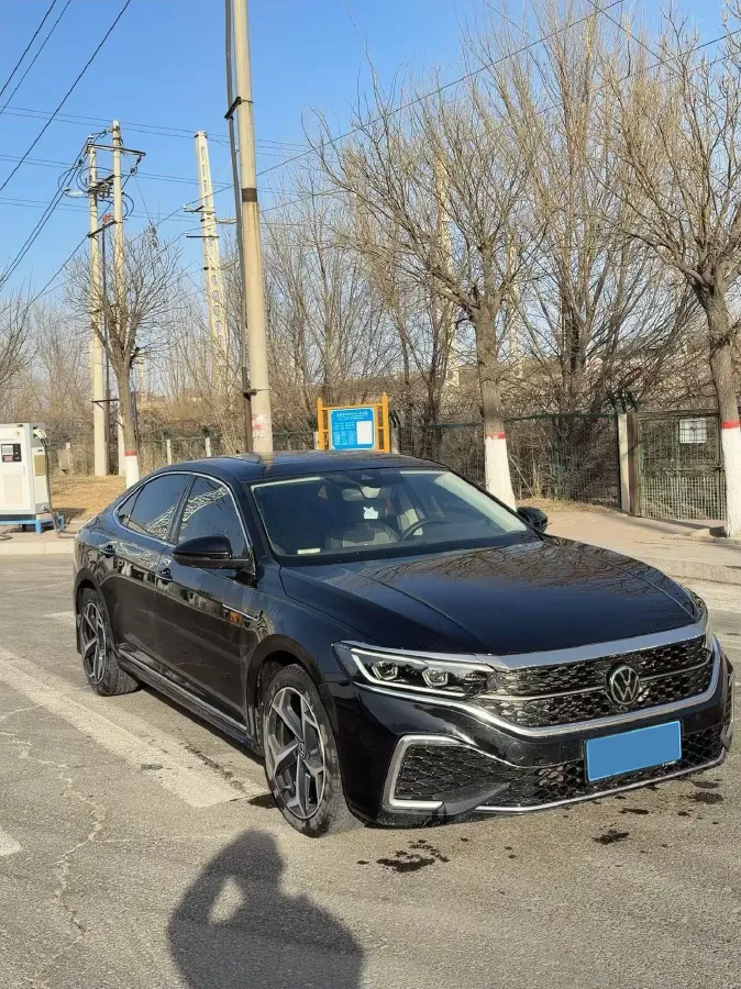 2023 Volkswagen Passat 2.0T 186HP L4 7DCT,autocango,china used car exporter,china ev exporter,chinese used car exporter,chinese used ev exporter