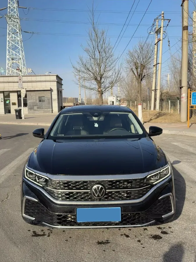 2023 Volkswagen Passat 2.0T 186HP L4 7DCT,autocango,china used car exporter,china ev exporter,chinese used car exporter,chinese used ev exporter