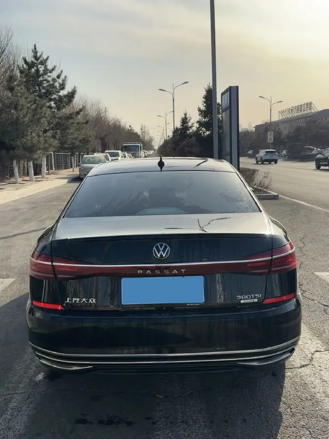 2023 Volkswagen Passat 2.0T 186HP L4 7DCT,autocango,china used car exporter,china ev exporter,chinese used car exporter,chinese used ev exporter