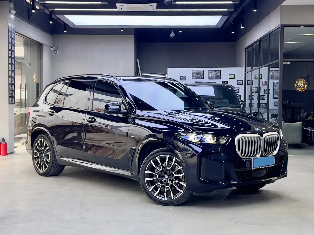 2023 BMW X5 3.0T 381HP L6 8AT,autocango,china used car exporter,china ev exporter,chinese used car exporter,chinese used ev exporter