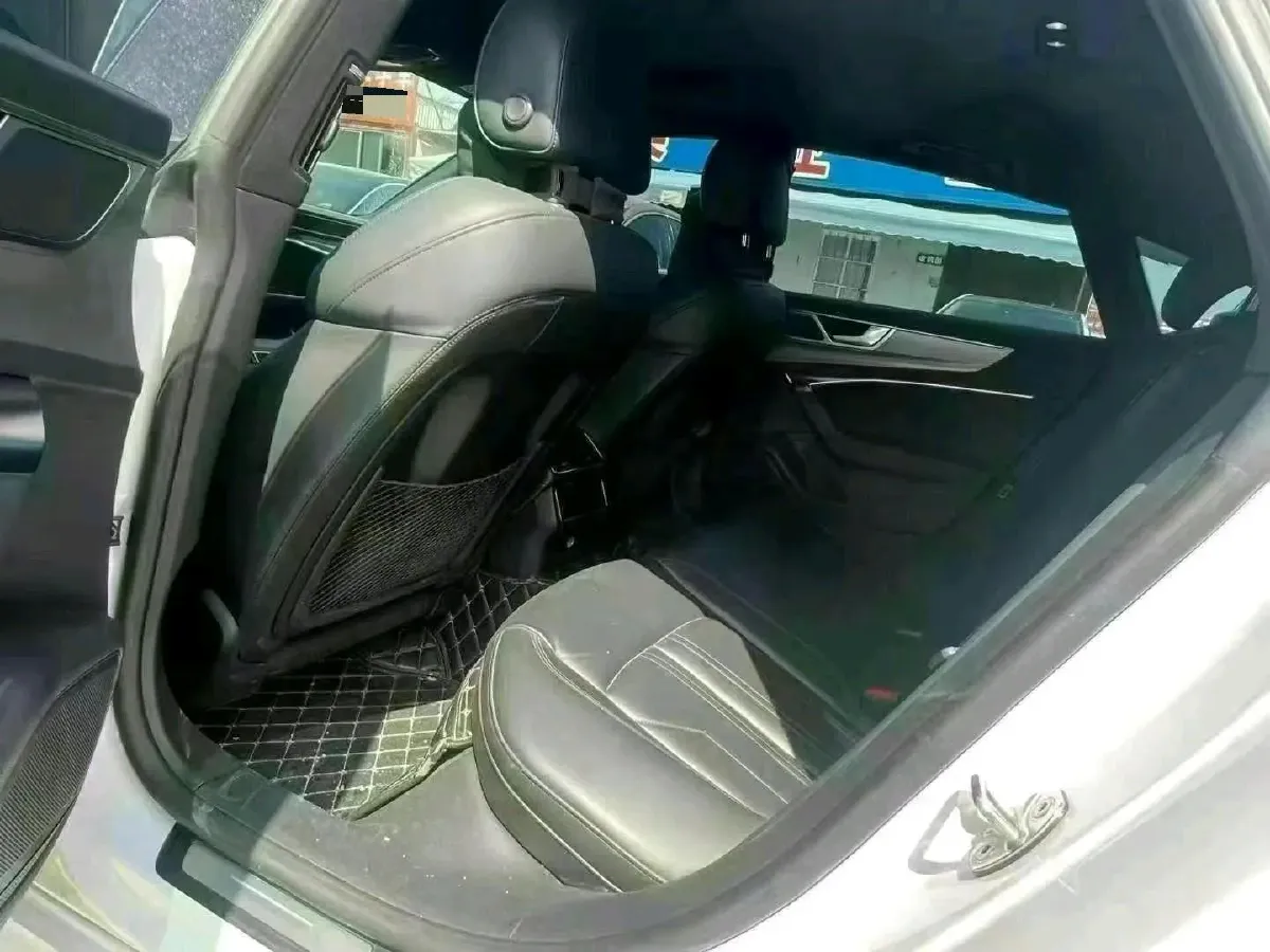 2023 Audi A7 2.0T 265HP L4 7DCT,autocango,china used car exporter,china ev exporter,chinese used car exporter,chinese used ev exporter