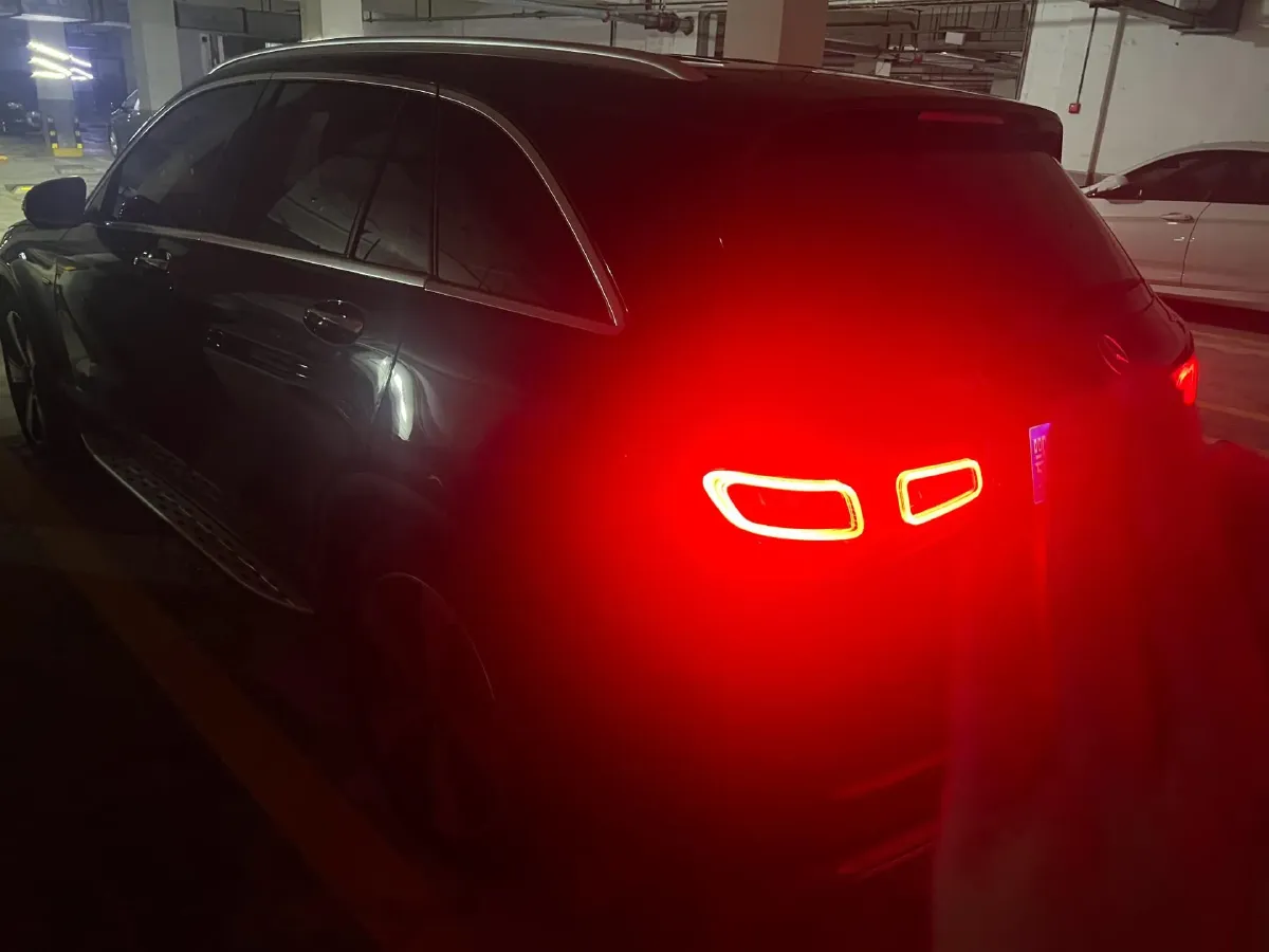 2022 Mercedes-Benz GLC Class 2.0T 258HP L4 9AT,autocango,china used car exporter,china ev exporter,chinese used car exporter,chinese used ev exporter