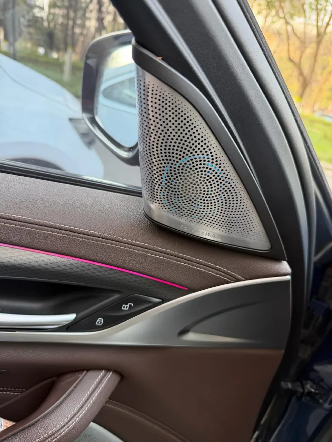 2022 BMW 5 Series 2.0T 184HP L4 8AT PHEV 17.7KWH,autocango,china used car exporter,china ev exporter,chinese used car exporter,chinese used ev exporter