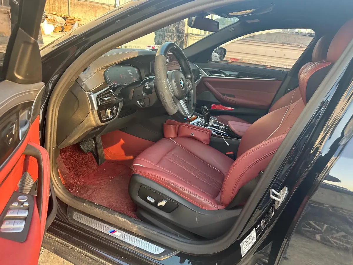 2022 BMW 5 Series 2.0T 184HP L4 8AT,autocango,china used car exporter,china ev exporter,chinese used car exporter,chinese used ev exporter