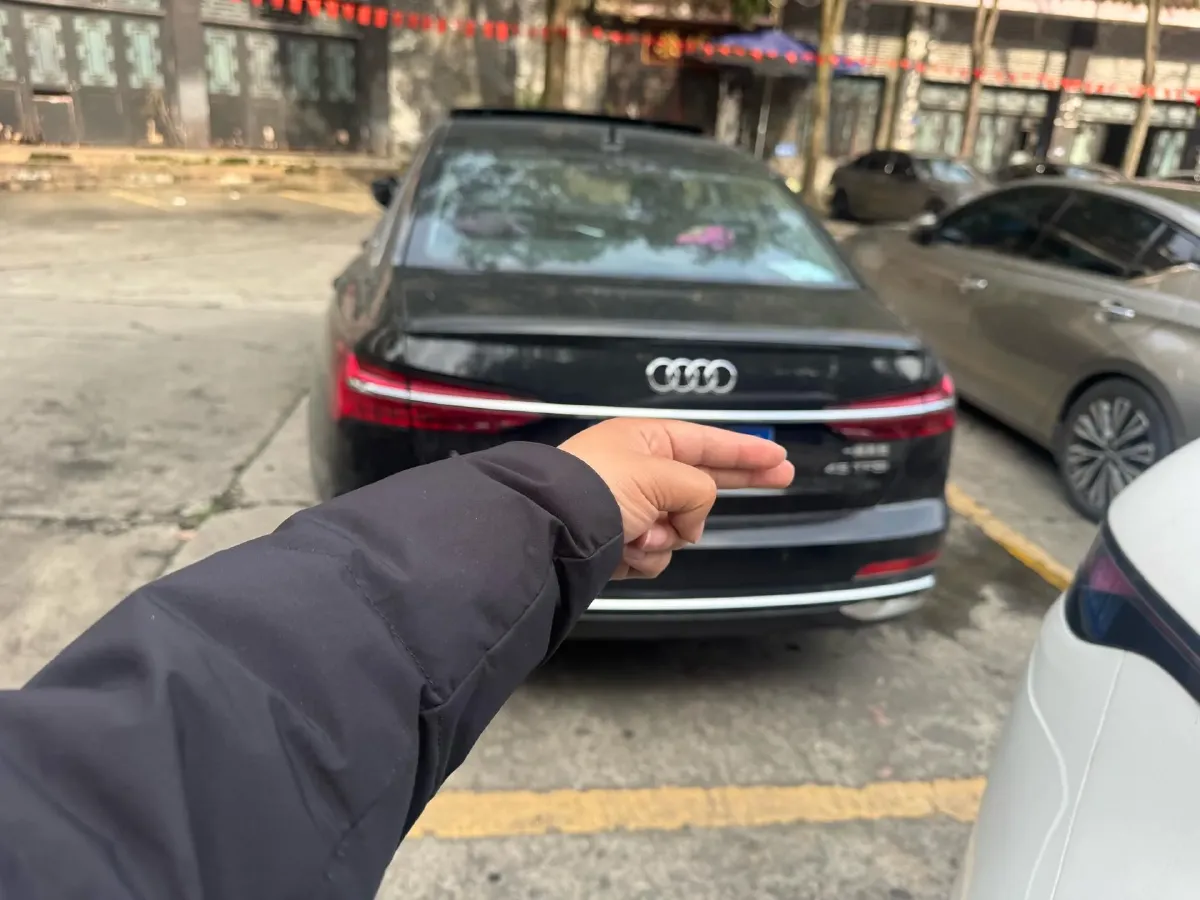 2023 Audi A6L 2.0T 245HP L4 7DCT,autocango,china used car exporter,china ev exporter,chinese used car exporter,chinese used ev exporter