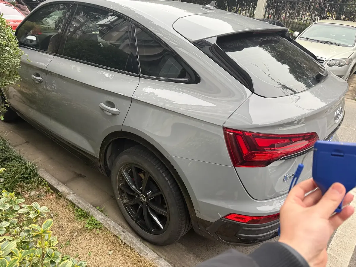 2021 Audi Q5L Sportback 2.0T 190HP L4 7DCT,autocango,china used car exporter,china ev exporter,chinese used car exporter,chinese used ev exporter