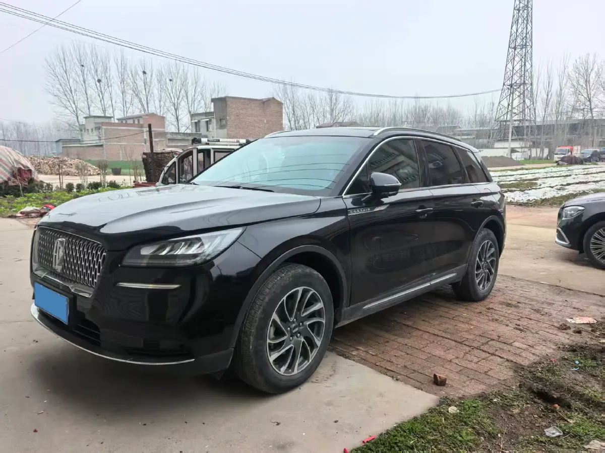 2022 Lincoln Corsair 2.0T 245HP L4 8AT,autocango,china used car exporter,china ev exporter,chinese used car exporter,chinese used ev exporter