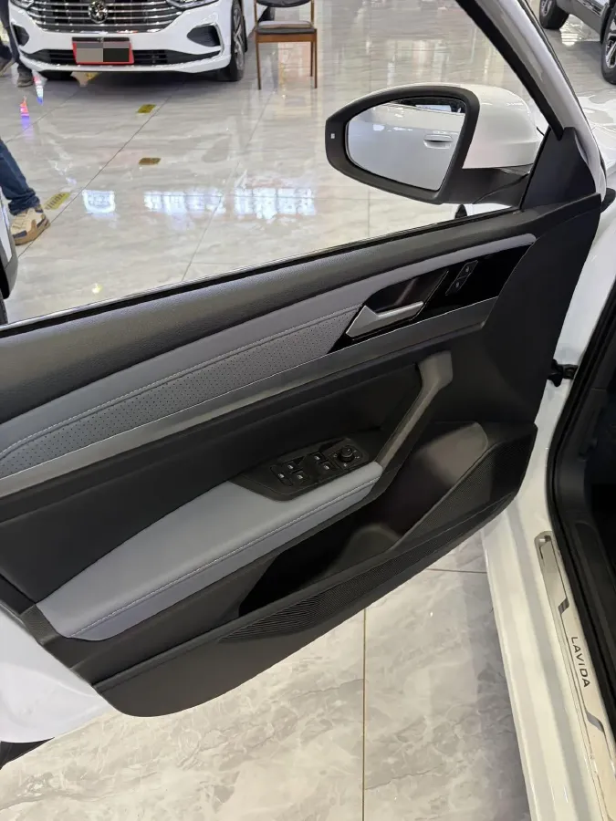 2024 Volkswagen Lavida 1.5L 110HP L4 6AT,autocango,china used car exporter,china ev exporter,chinese used car exporter,chinese used ev exporter