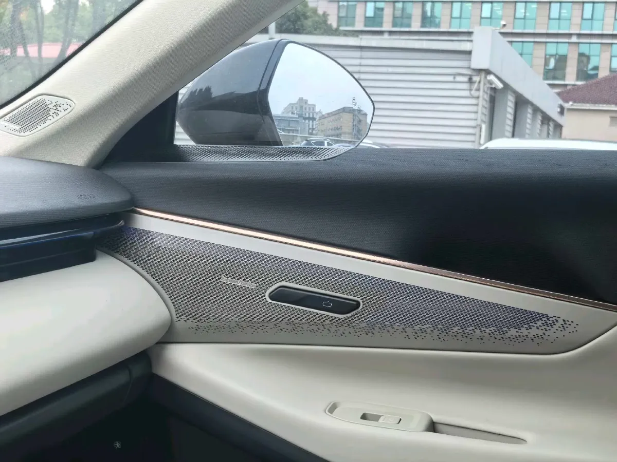 2023 LYNK&CO 08 EM-P 1.5T 163HP L4 3DHT PHEV 39.8KWH,autocango,china used car exporter,china ev exporter,chinese used car exporter,chinese used ev exporter